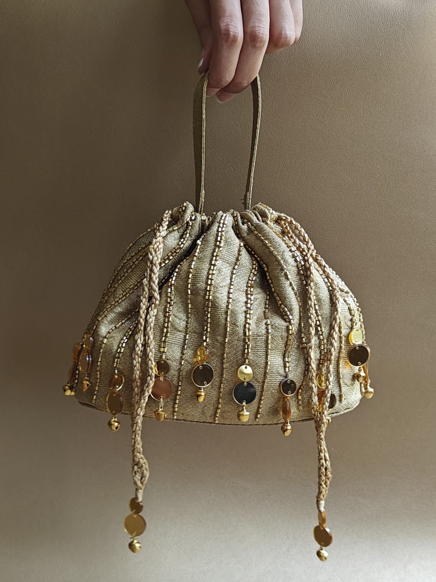 Mirror Dumpling Potli