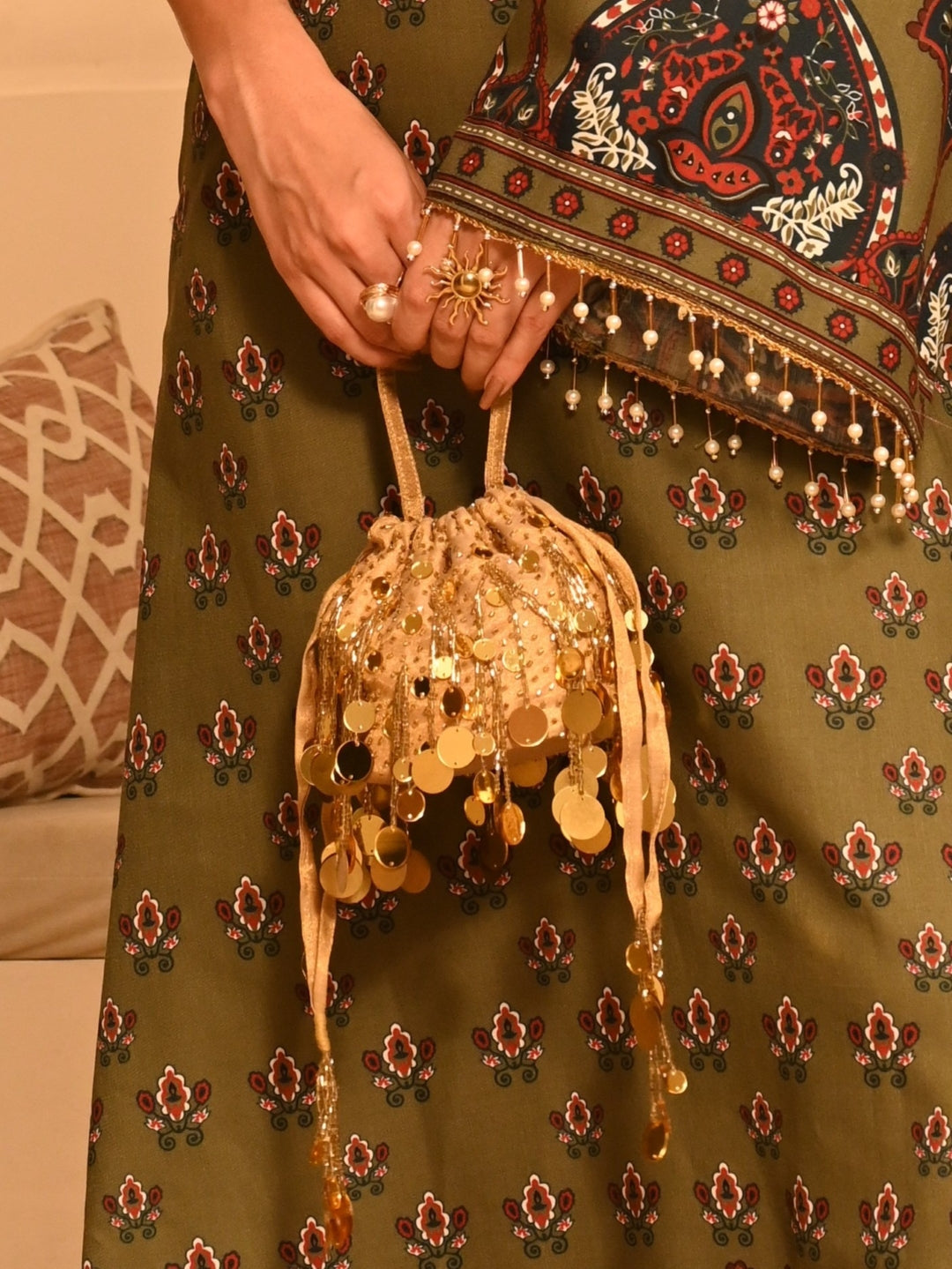 Round Mirror Potli