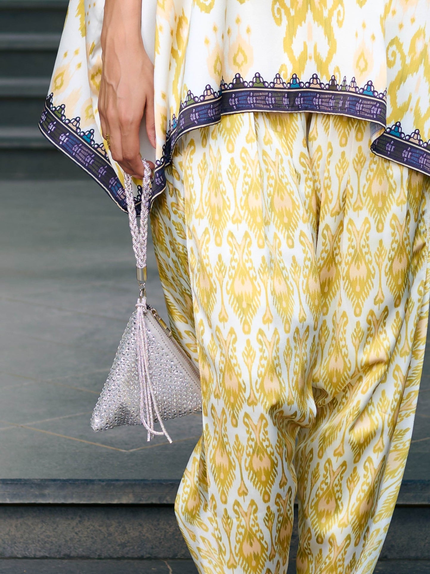 Delhi Wristlet - Silver
