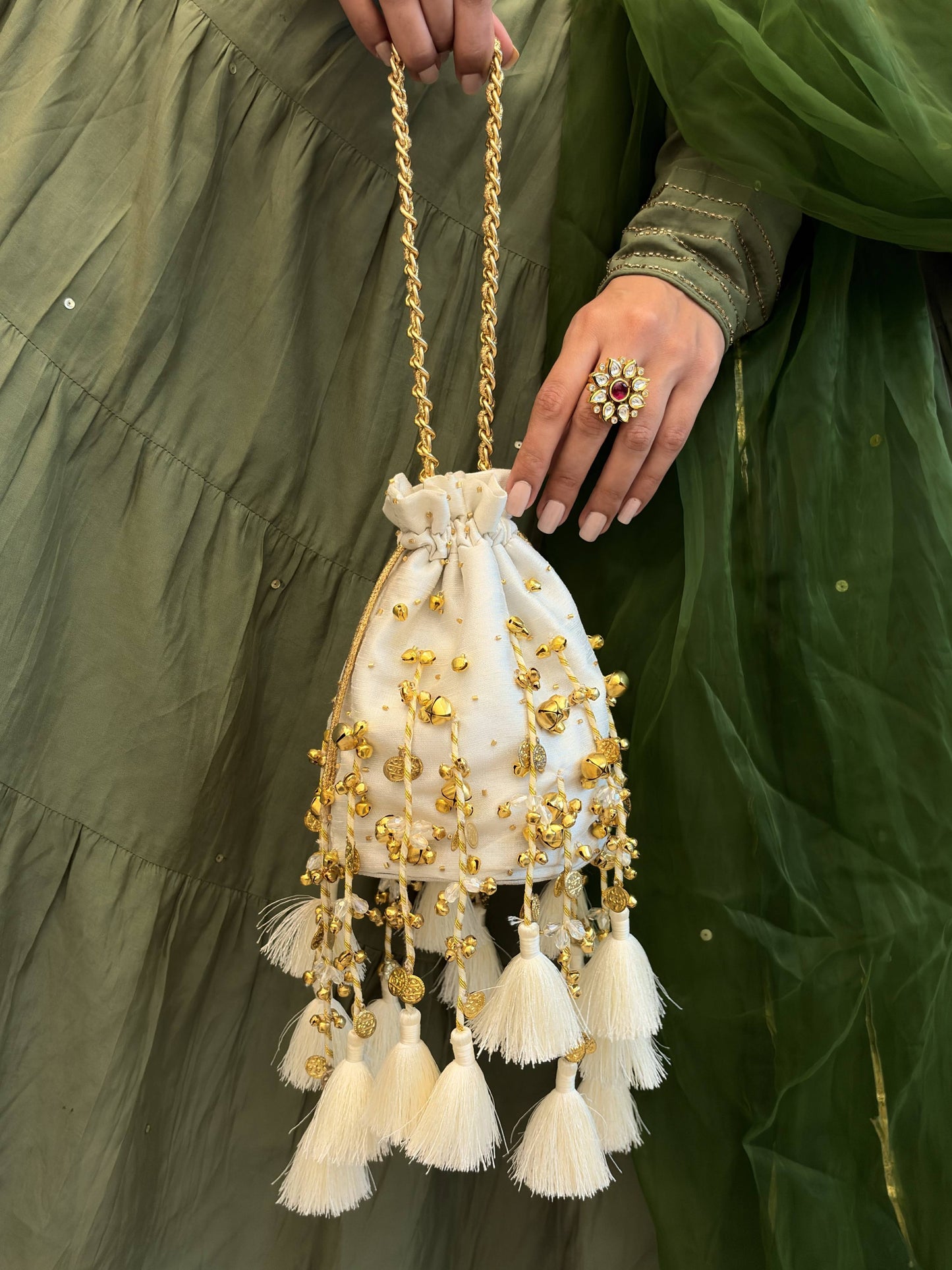 Pearl White Tassel Potli