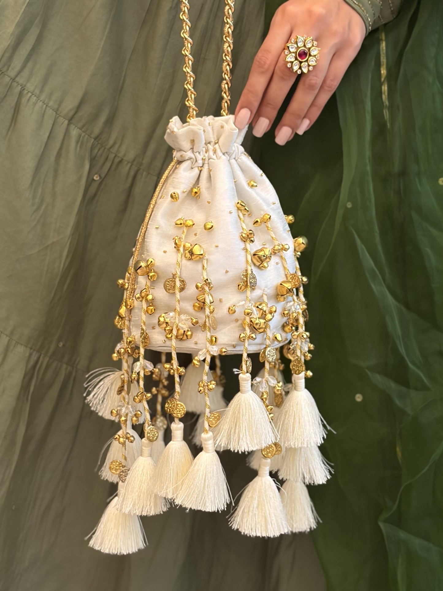 Pearl White Tassel Potli