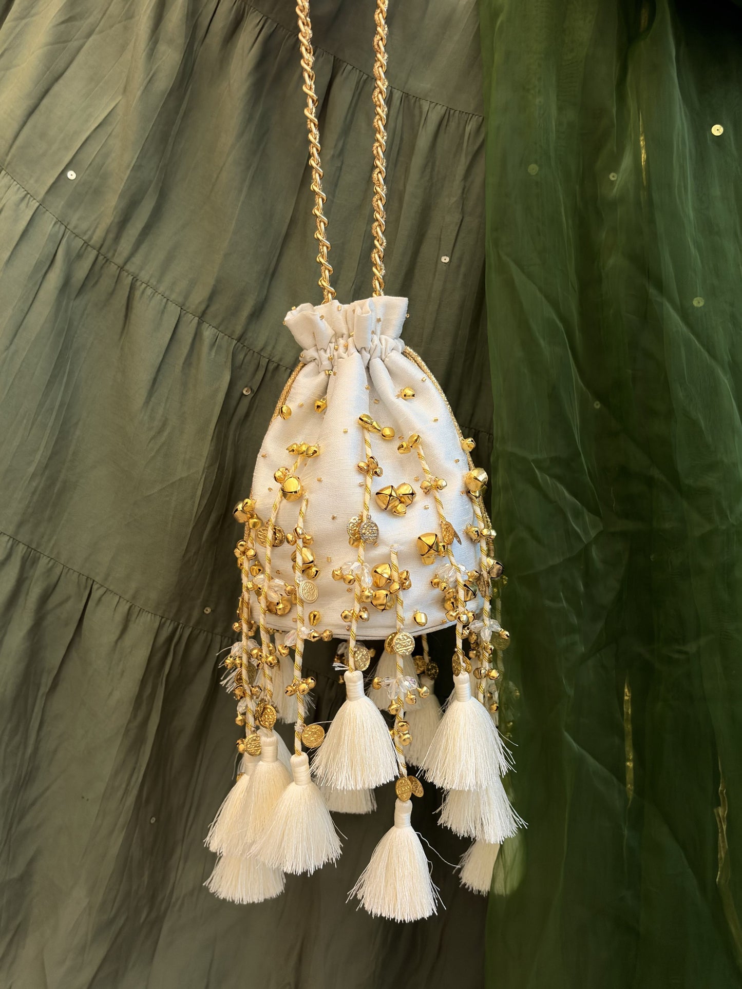 Pearl White Tassel Potli