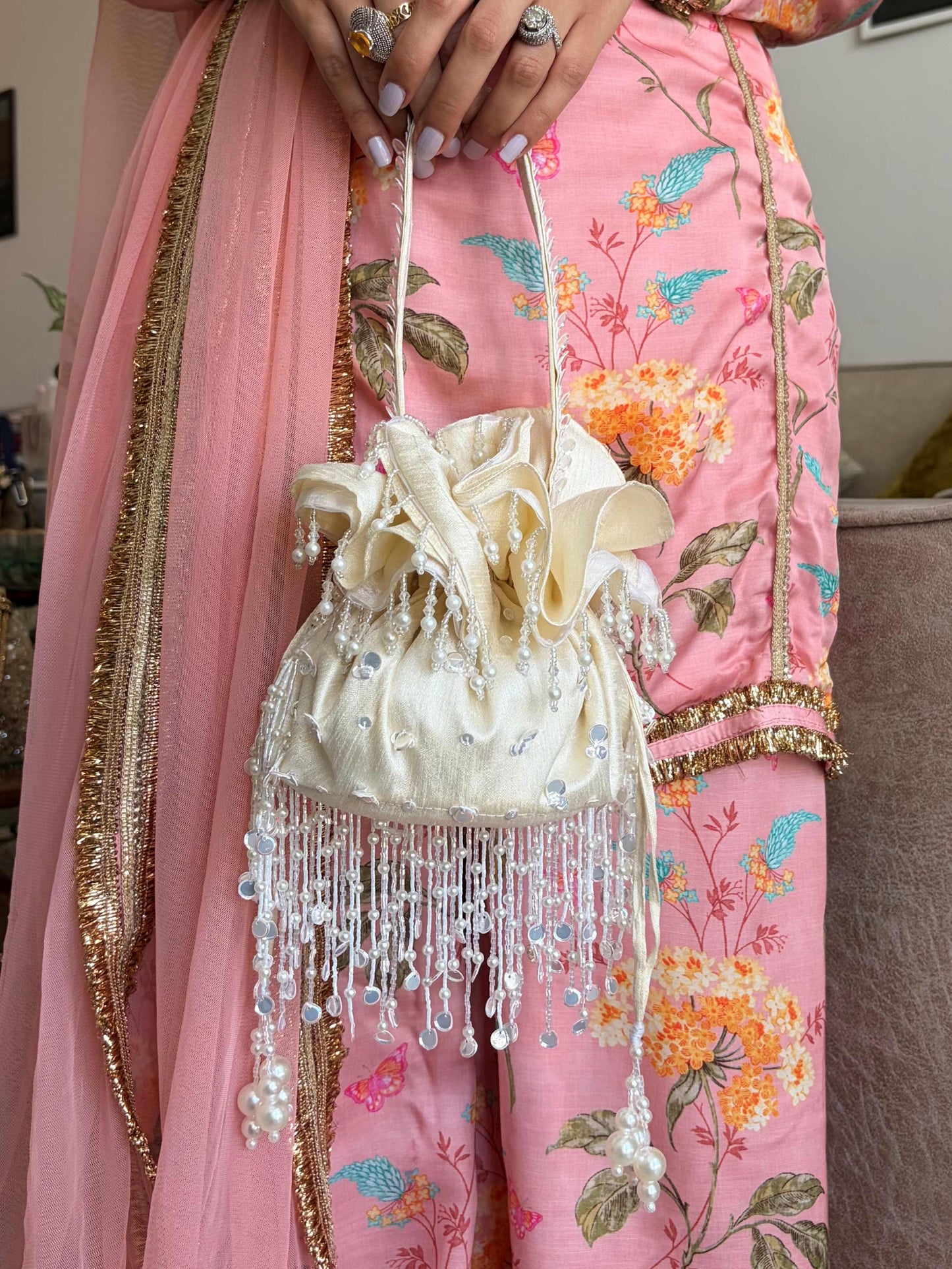 Anaar Potli Bag in Pearl White